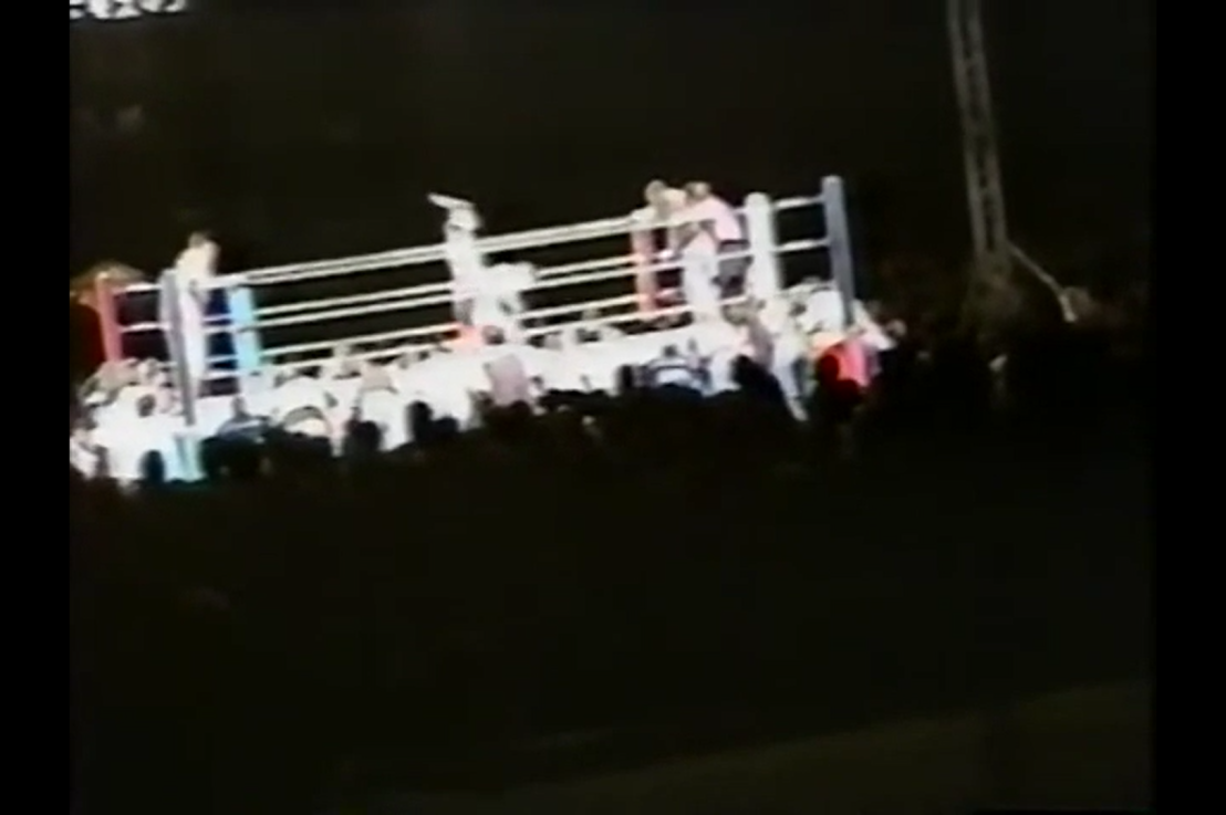 Kenta Kobashi Manuakea Mossman vs Jinsei Shinzaki Hayabusa FMW 28/09/1997